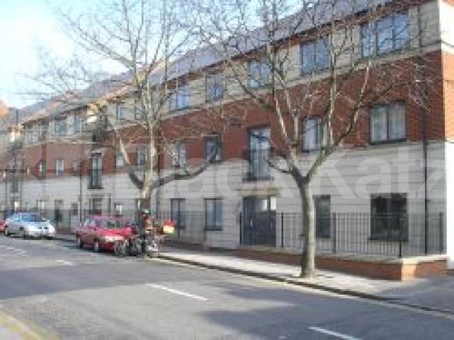 			2 Bedroom, 1 bath, 1 reception Flat			 Manor Gardens, HOLLOWAY N7